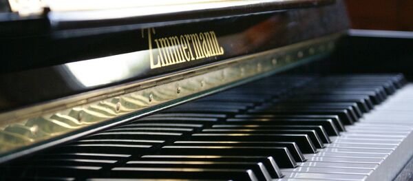 Piano - Sputnik Việt Nam