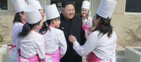 Kim Jong-un tại các đơn vị của quân đội Bắc Triều Tiên Kim Jong-un tại các đơn vị của quân đội Bắc Triều Tiên - Sputnik Việt Nam