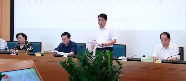 Chủ tịch Ủy ban nhân dân Thành phố Hà Nội Nguyễn Đức Chung phát biểu tại Hội nghị Chính phủ với địa phương tại điểm cầu Thành phố Hà Nội.  - Sputnik Việt Nam