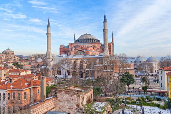 Hagia Sophia – giáo đường, nhà thờ đạo Hồi hay Viện Bảo tàng. Tại sao di tích này quý giá? Hagia Sophia – giáo đường, nhà thờ đạo Hồi hay Viện Bảo tàng. Tại sao di tích này quý giá? - Sputnik Việt Nam