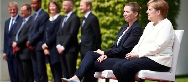 Thủ tướng Đức Angela Merkel tiếp Thủ tướng Đan Mạch Mette Frederiksen tại Berlin - Sputnik Việt Nam