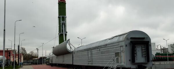 Tàu BZhRK Molodets tại Bảo tàng Đường sắt Nga ở St. Petersburg Tàu BZhRK Molodets tại Bảo tàng Đường sắt Nga ở St. Petersburg - Sputnik Việt Nam