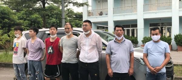 Các đối tượng nhập cảnh trái phép vào Việt Nam. - Sputnik Việt Nam