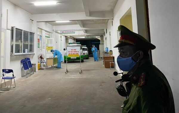 Dịch Covid-19 Việt Nam phức tạp hơn trước: Có cách ly Hà Nội, TP.HCM? Dịch Covid-19 Việt Nam phức tạp hơn trước: Có cách ly Hà Nội, TP.HCM? - Sputnik Việt Nam