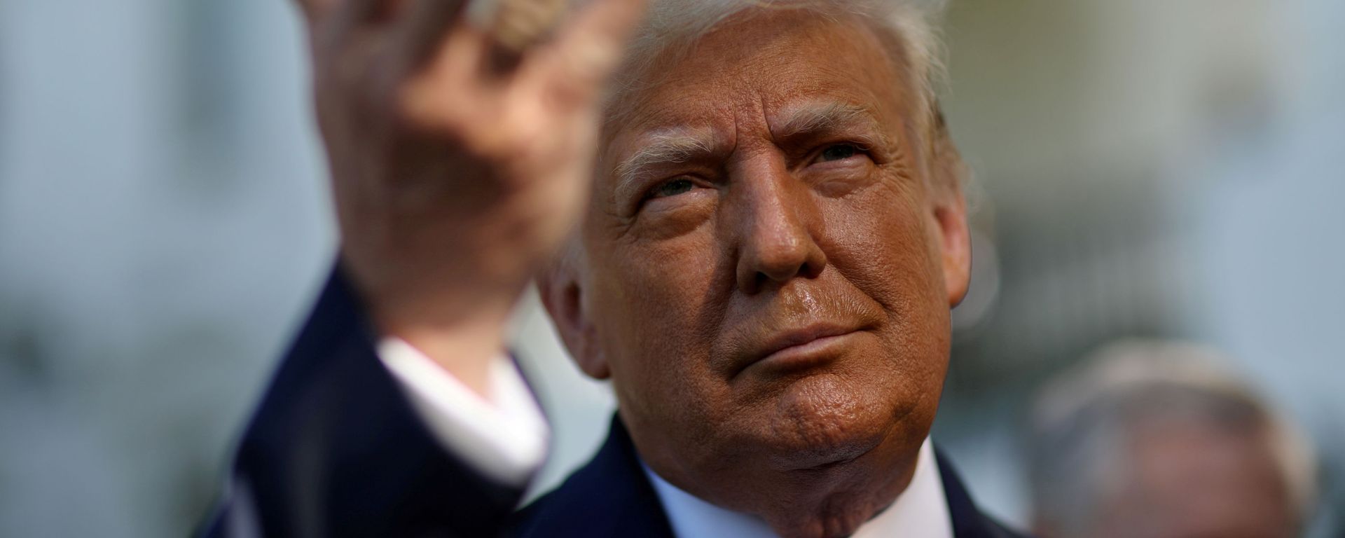 Tổng thống Mỹ Donald Trump gặp gỡ báo chí tại Nhà Trắng - Sputnik Việt Nam, 1920, 28.08.2020
