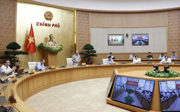 Thủ tướng chủ trì cuộc họp trực tuyến toàn quốc về phòng, chống Covid-19 - Sputnik Việt Nam