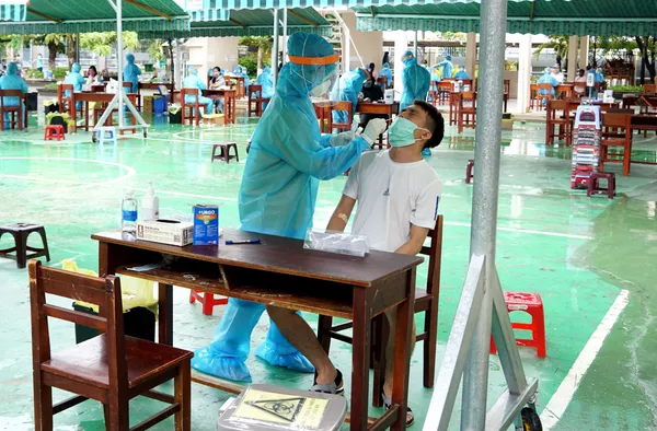 Thủ tướng: Việt Nam độc lập, tự cường, không bị động, lúng túng, ngay cả với Covid-19 Thủ tướng: Việt Nam độc lập, tự cường, không bị động, lúng túng, ngay cả với Covid-19 - Sputnik Việt Nam