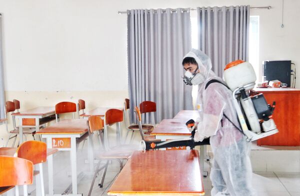 Thủ tướng: Việt Nam độc lập, tự cường, không bị động, lúng túng, ngay cả với Covid-19 - Sputnik Việt Nam