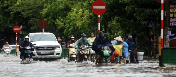 Mưa lớn gây ngập tại tổ 19, phường Tiền Phong, thành phố Thái Bình - Sputnik Việt Nam