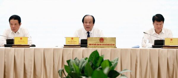 Bộ trưởng, Chủ nhiệm Văn phòng Chính phủ, Người Phát ngôn Chính phủ Mai Tiến Dũng chủ trì Họp báo - Sputnik Việt Nam
