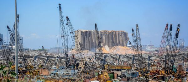 Cảng Beirut sau vụ nổ mạnh - Sputnik Việt Nam