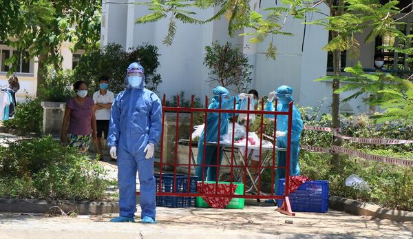 Quay cuồng chống coronavirus: Việt Nam đã qua đỉnh dịch Covid-19? - Sputnik Việt Nam