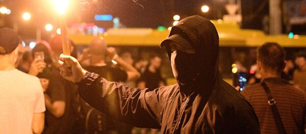 Người tham gia biểu tình trên đường phố ở Minsk - Sputnik Việt Nam