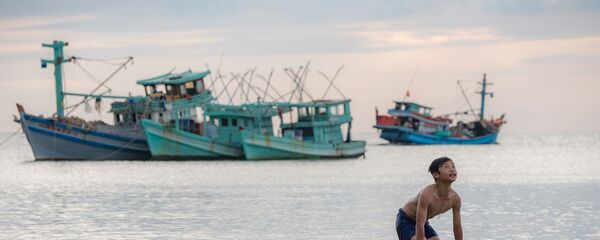 Tắm biển trên đảo Phú Quốc, Việt Nam - Sputnik Việt Nam