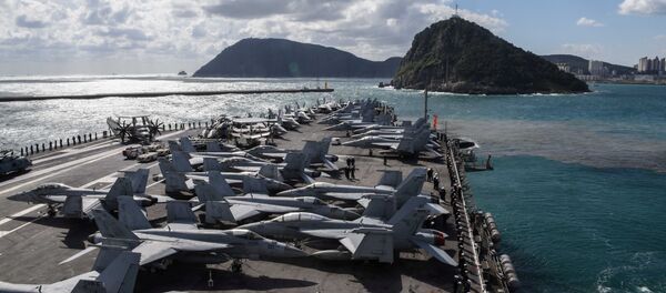 Tàu sân bay USS Ronald Reagan diễn tập dọc vùng biển phía đông Bán đảo Triều Tiên - Sputnik Việt Nam