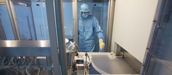 Sản xuất vắc xin chống COVID-19 tại nhà máy dược phẩm Binnopharm ở tỉnh Moskva Sản xuất vắc xin chống COVID-19 tại nhà máy dược phẩm Binnopharm ở tỉnh Moskva - Sputnik Việt Nam