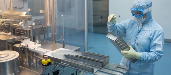 Sản xuất vắc xin chống COVID-19 tại nhà máy dược phẩm Binnopharm ở tỉnh Moskva - Sputnik Việt Nam