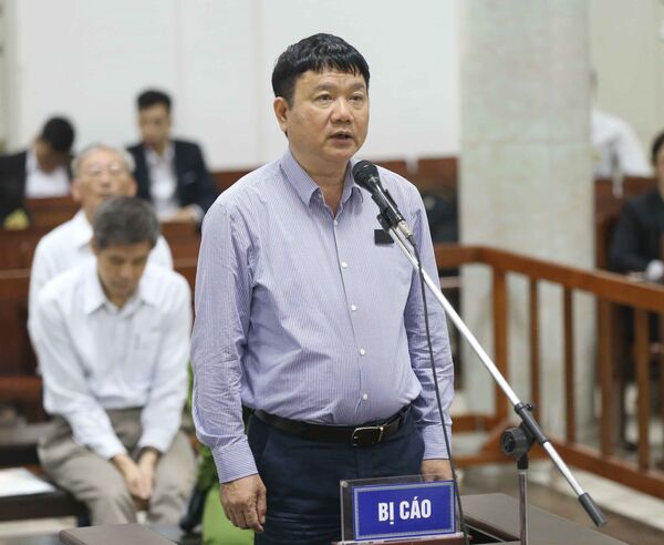 Việt Nam khởi tố ông Đinh La Thăng và cựu Thứ trưởng Bộ GTVT Nguyễn Hồng Trường Việt Nam khởi tố ông Đinh La Thăng và cựu Thứ trưởng Bộ GTVT Nguyễn Hồng Trường - Sputnik Việt Nam