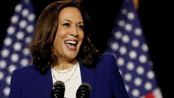 Thượng nghị sĩ Kamala Harris  - Sputnik Việt Nam