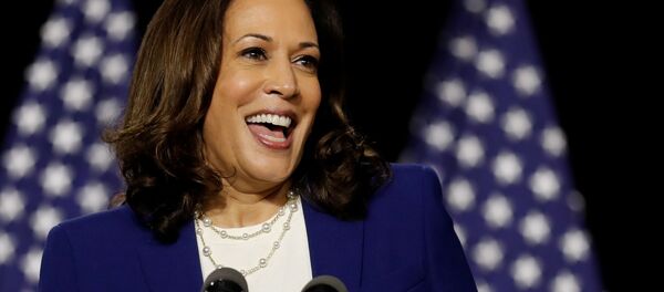 Thượng nghị sĩ Kamala Harris  - Sputnik Việt Nam