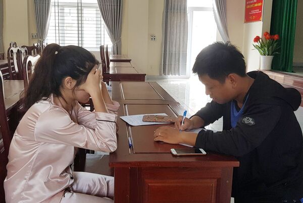 Bình Phước: Triệt phá đường dây điều hành, môi giới mại dâm qua Zalo - Sputnik Việt Nam