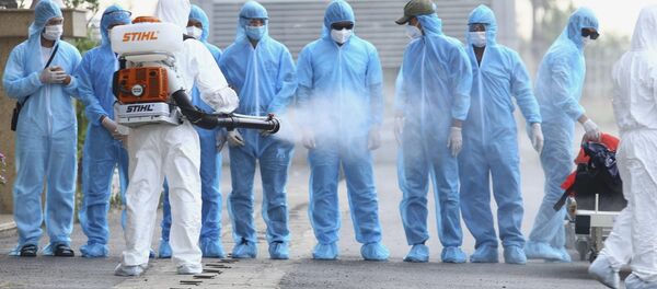 Khử trùng các bệnh nhân trong bệnh viện Hà Nội. - Sputnik Việt Nam