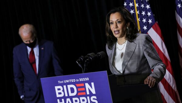 Ứng cử viên đảng Dân chủ Joe Biden và Thượng nghị sĩ California Kamala Harris - Sputnik Việt Nam