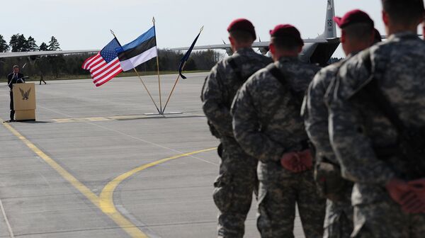 Mô phỏng chiến tranh. Tại sao Hoa Kỳ bắn vào biên giới Nga? - Sputnik Việt Nam