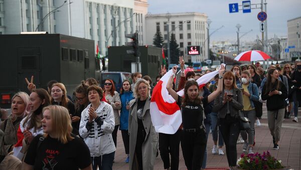 Người biểu tình ở Minsk - Sputnik Việt Nam