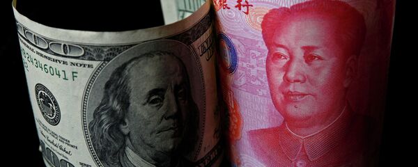 Tiền tệ quốc gia của Hoa Kỳ và Trung Quốc. - Sputnik Việt Nam