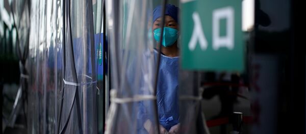 Nhân viên y tế đeo khẩu trang. Nhân viên y tế đeo khẩu trang. - Sputnik Việt Nam