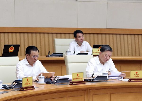 Lọt top 16 nền kinh tế mới nổi thành công nhất thế giới: Việt Nam muốn tự chủ Lọt top 16 nền kinh tế mới nổi thành công nhất thế giới: Việt Nam muốn tự chủ - Sputnik Việt Nam