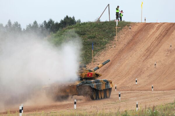 Đội xe tăng của Việt Nam đã về nhất trong trận chung kết bảng 2 của Tank Biathlon tại ARMY-2020 - Sputnik Việt Nam