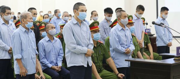 Các bị cáo tại phiên tòa - Sputnik Việt Nam