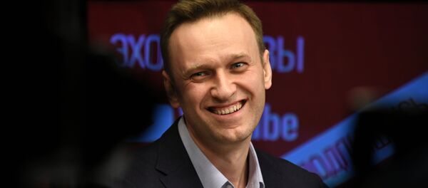 Alexey Navalny trong một cuộc phỏng vấn trên đài phát thanh Tiếng vọng của Moscow Alexey Navalny trong một cuộc phỏng vấn trên đài phát thanh Tiếng vọng của Moscow - Sputnik Việt Nam