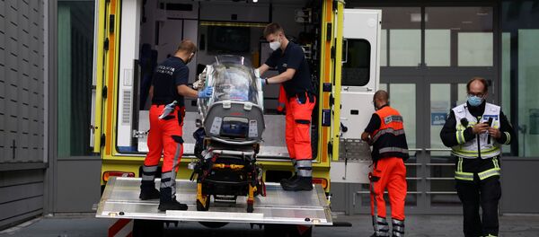 Blogger Alexei Navalny tại phòng khám Charite ở Berlin - Sputnik Việt Nam