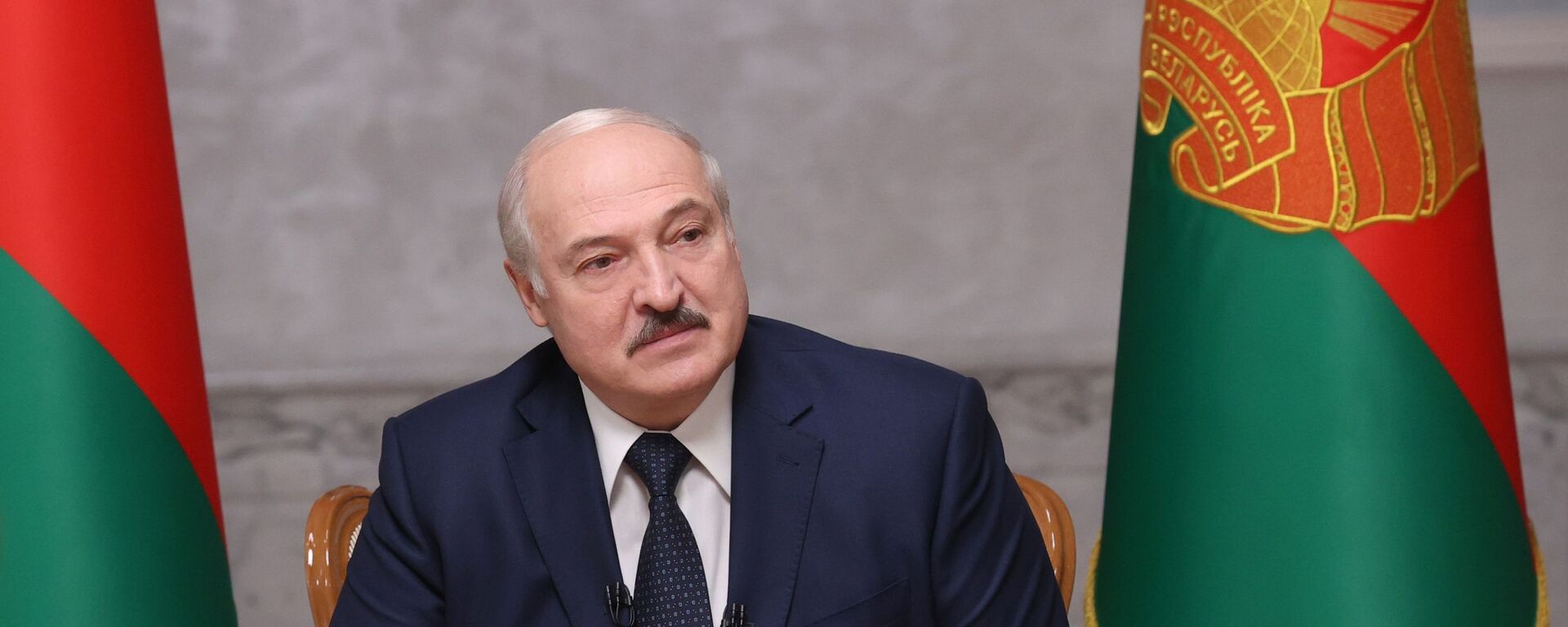 Tổng thống Belarus Alexander Lukashenko trả lời phỏng vấn các nhà báo Nga - Sputnik Việt Nam, 1920, 10.10.2022