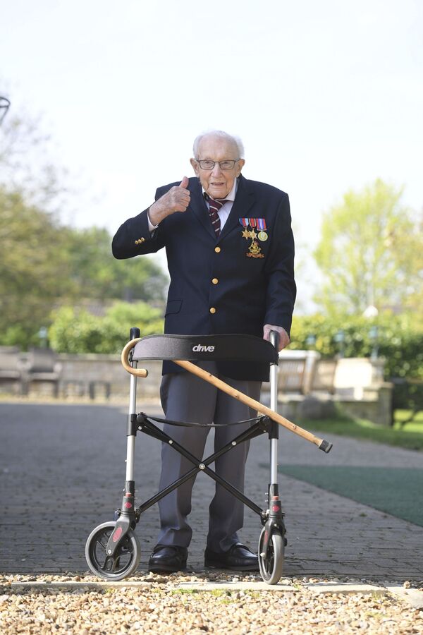 Cụ bà hưu trí Anh 101 tuổi tìm ra cách khác thường để giúp các bác sĩ Cụ bà hưu trí Anh 101 tuổi tìm ra cách khác thường để giúp các bác sĩ - Sputnik Việt Nam