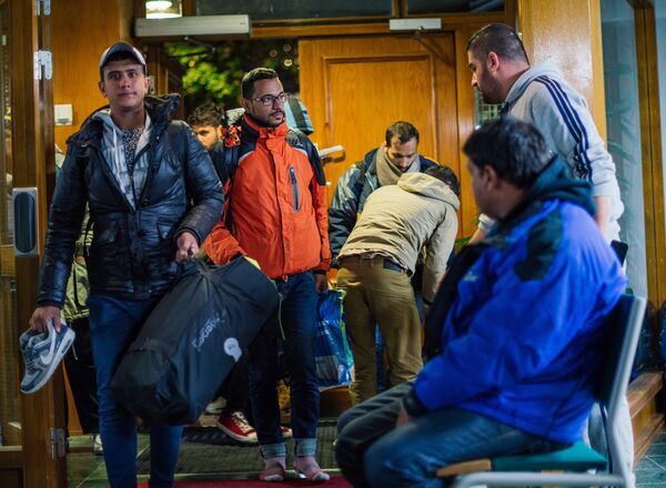 Thủ tướng Thụy Điển liên kết tình trạng tội phạm với mức độ nhập cư cao - Sputnik Việt Nam