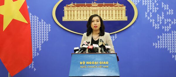 Người phát ngôn Bộ Ngoại giao Lê Thị Thu Hằng chủ trì họp báo thường kỳ tháng 9/2020. Người phát ngôn Bộ Ngoại giao Lê Thị Thu Hằng chủ trì họp báo thường kỳ tháng 9/2020. - Sputnik Việt Nam