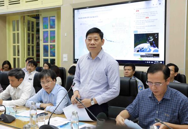 Miền Trung Việt Nam căng mình ứng phó bão số 5: Đã có người chết, nhiều người bị thương - Sputnik Việt Nam