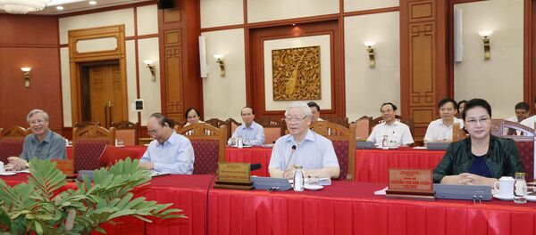 Tổng Bí thư, Chủ tịch nước Nguyễn Phú Trọng chủ trì buổi làm việc. - Sputnik Việt Nam