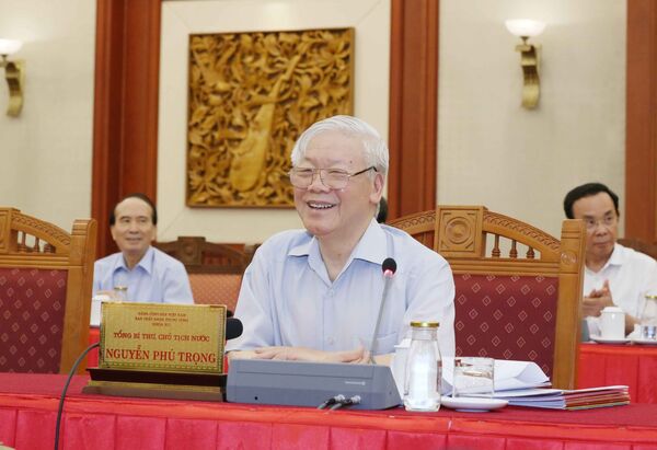 Bộ Chính trị làm việc với Ban Thường vụ Thành ủy Hà Nội - Sputnik Việt Nam