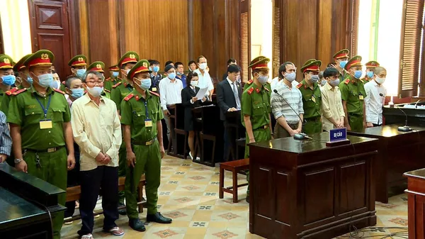 Việt Nam xét xử nhóm phản động “Triều đại Việt” khủng bố cho nổ trụ sở Công an Việt Nam xét xử nhóm phản động “Triều đại Việt” khủng bố cho nổ trụ sở Công an - Sputnik Việt Nam