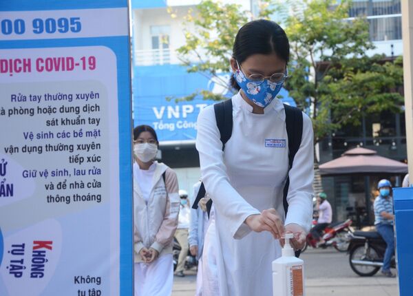 Bệnh nhân số 17, sự vô ơn và thông tin sai về thành tựu chống Covid-19 của Việt Nam - Sputnik Việt Nam