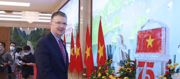 Đại sứ Hoa Kỳ tại Việt Nam Daniel Kritenbrink dự tiệc chiêu đãi kỷ niệm 75 năm Quốc khánh nước CHXHCN Việt Nam (2/9/1945-2/9/2020). - Sputnik Việt Nam