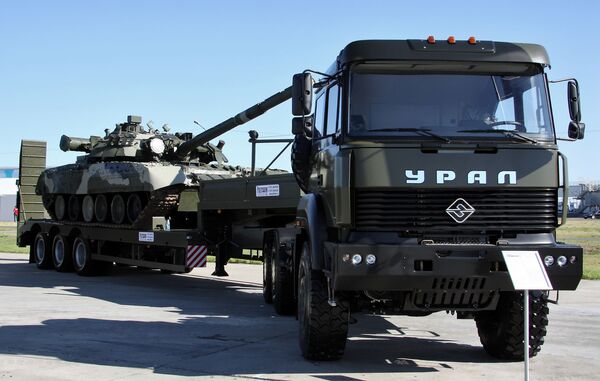 Xe tải Ural - một trong những con ngựa thồ của quân đội Nga - Sputnik Việt Nam