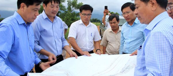 Đoàn công tác kiểm tra thực thực tế tại Dự án đường cao tốc Bắc - Nam qua địa bàn Bình Thuận. - Sputnik Việt Nam