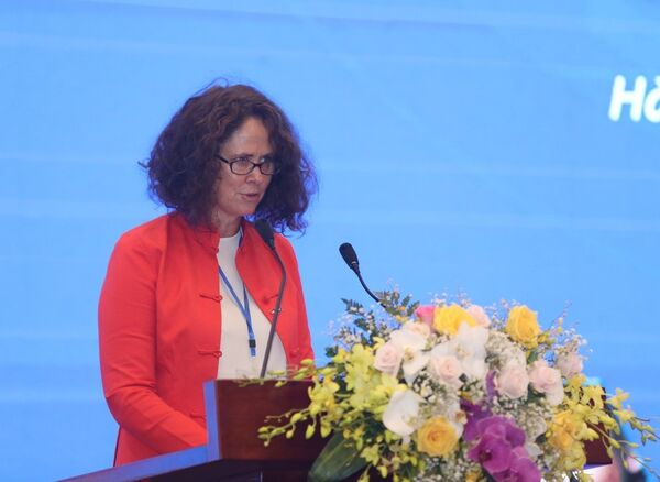 Việt Nam đã thoát nghèo nhưng làm sao để tránh tụt hậu so với thế giới? - Sputnik Việt Nam