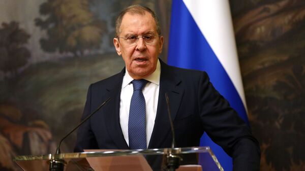 Ngoại trưởng Nga Sergei Lavrov trong cuộc họp báo - Sputnik Việt Nam